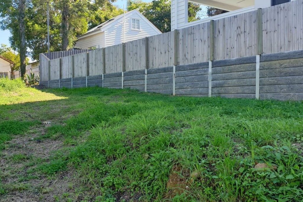 Durawall retaining wall in Highgate Hill before photo